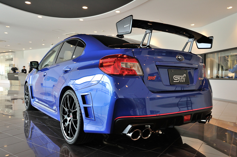 レーシングマシンのイメージがそのまま投影されている