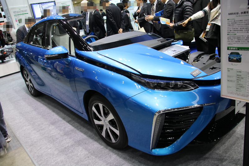 ミライのカットモデルを展示