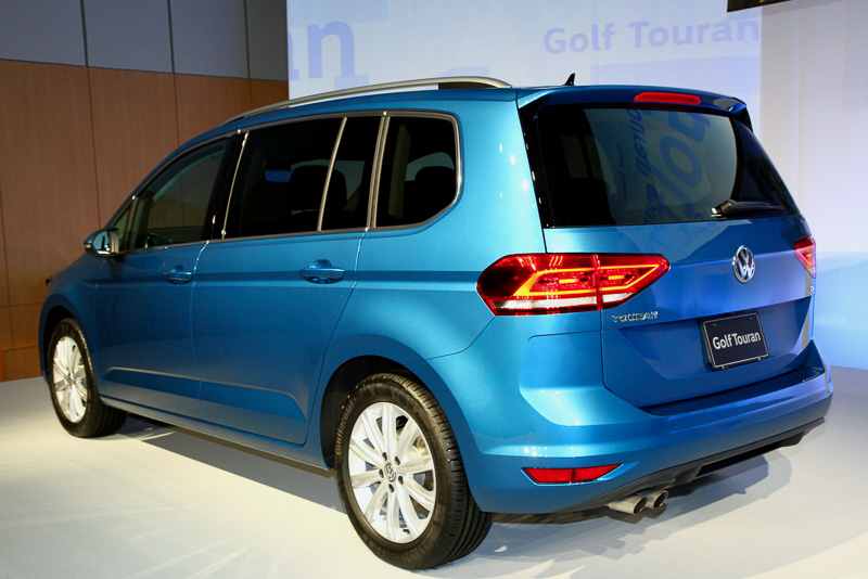 ゴルフ トゥーラン TSI コンフォートライン