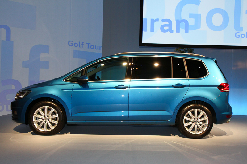 タイヤサイズは205/60 R16。トレンドラインも同様のサイズとなる