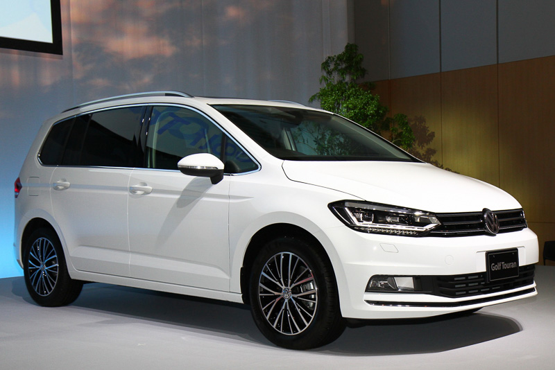 ゴルフ トゥーラン TSI ハイライン