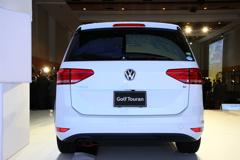 全高は1660mmで、オプションのDiscover Proパッケージを装着した場合は1670mmとなる