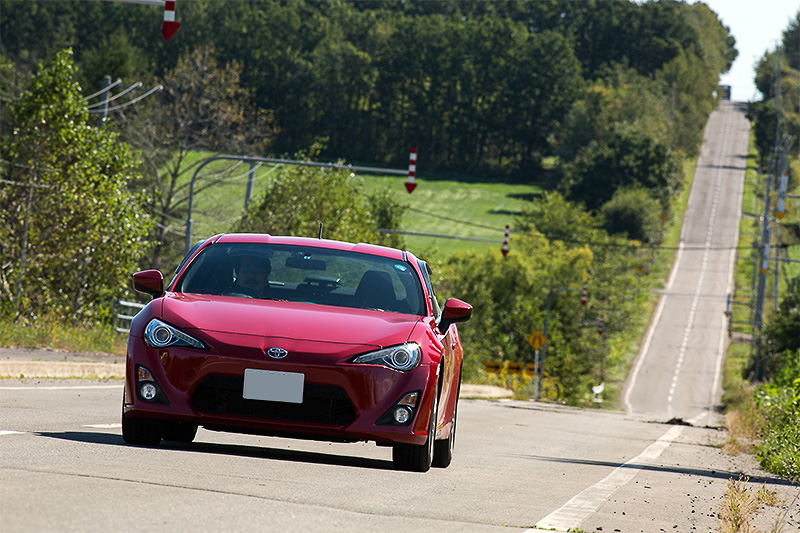 北の大地をひた走り……
