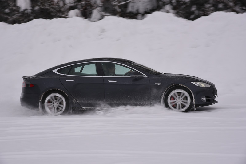 雪道におけるライントレース性はすこぶる良好