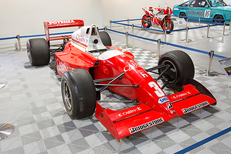 片山右京選手が駆ったF3000マシンのCABIN T90-50 DFV