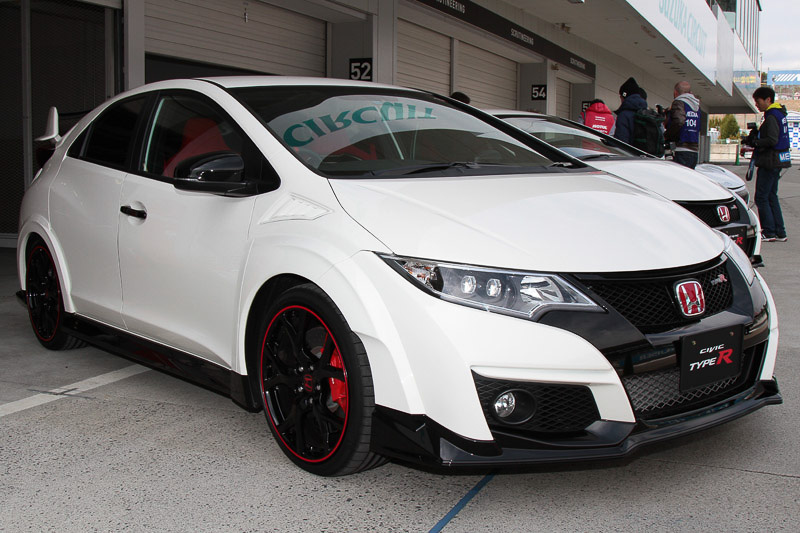 新型NSX、新型シビック TYPE-Rも大人気だった