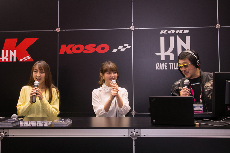 ニコ生中継中のようす