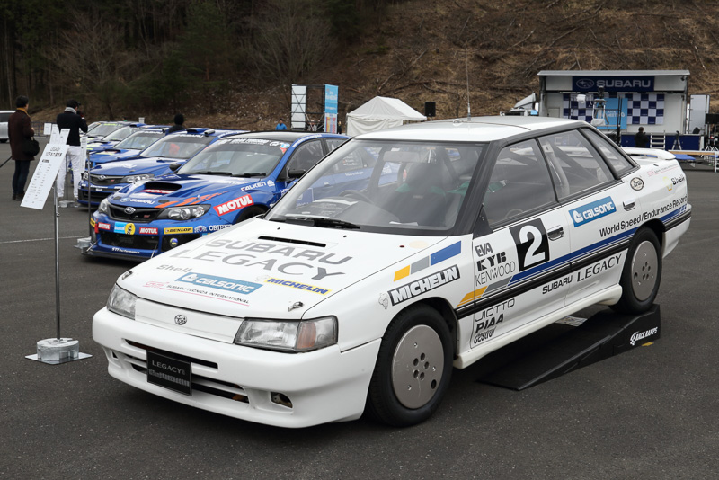 10万km世界速度記録を達成したレガシィ RSは展示の他、今回ファンの前で走行を披露した。かつてスバルの広告で見た、このマシンがバンクを疾走する姿を思い出すファンも多かったのではないだろうか。イエロー・グレー・ブルーの配色も懐かしい