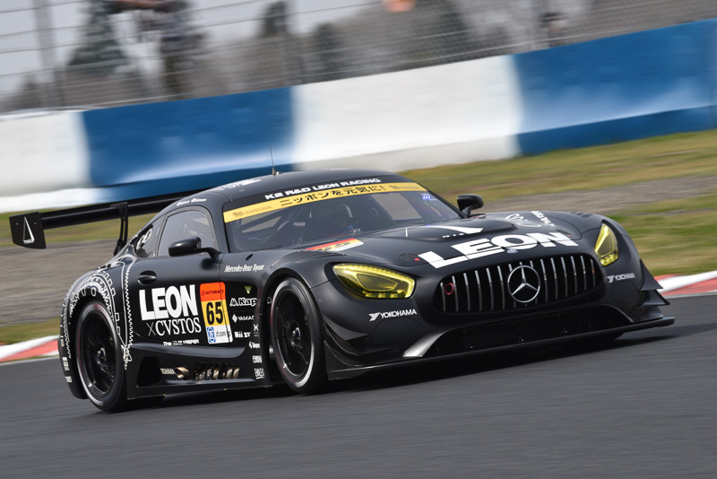 2位は65号車 LEON CVSTOS AMG-GT（黒澤治樹/蒲生尚弥）