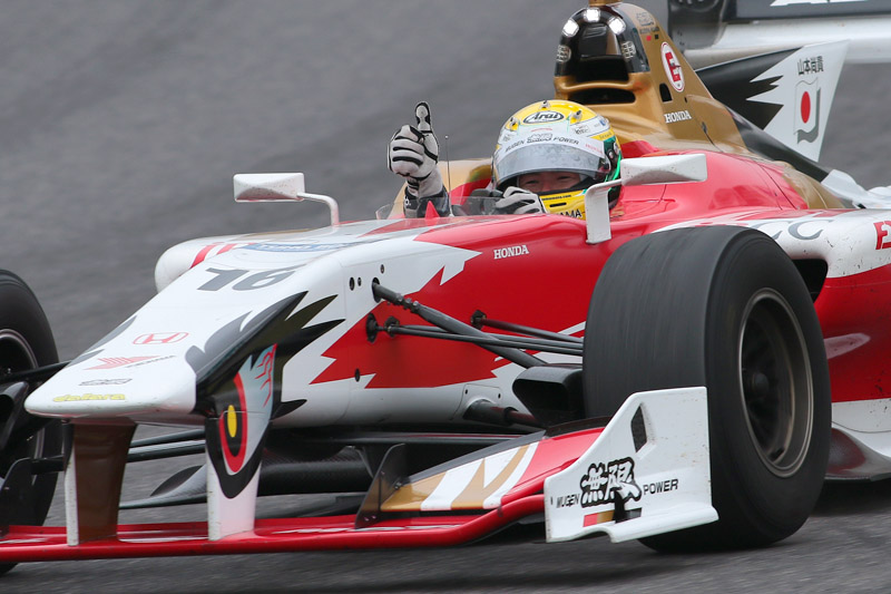 優勝した山本尚貴選手（14号車 TEAM 無限 SF14）
