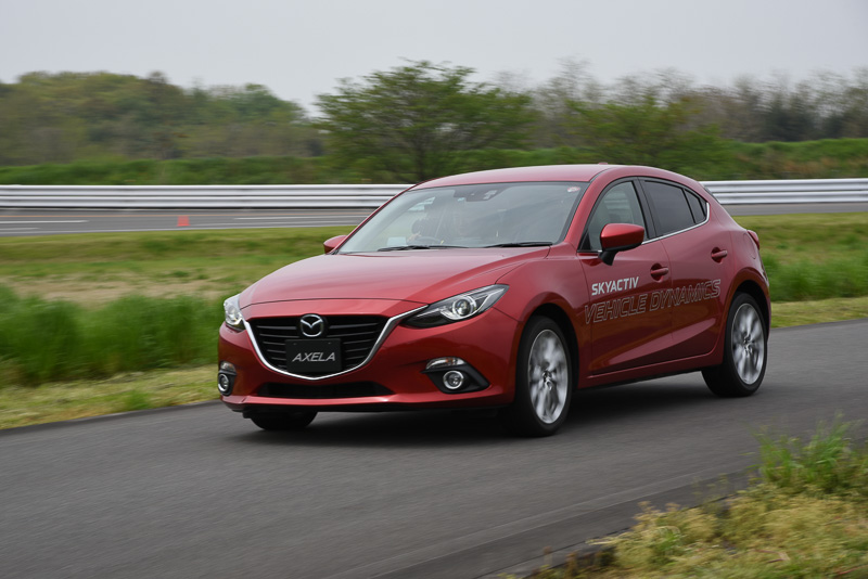 G ベクタリング コントロールを搭載した試作車