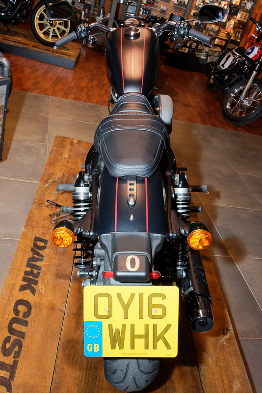 ハーレーダビッドソン ロードスター