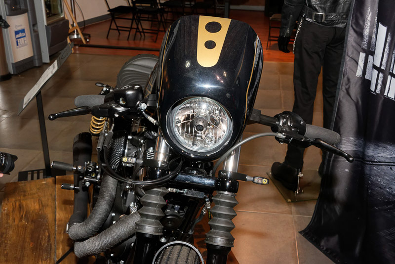 Instagramの投稿から着想を得て、50年代のカフェレーサースタイルに仕上げたという作品