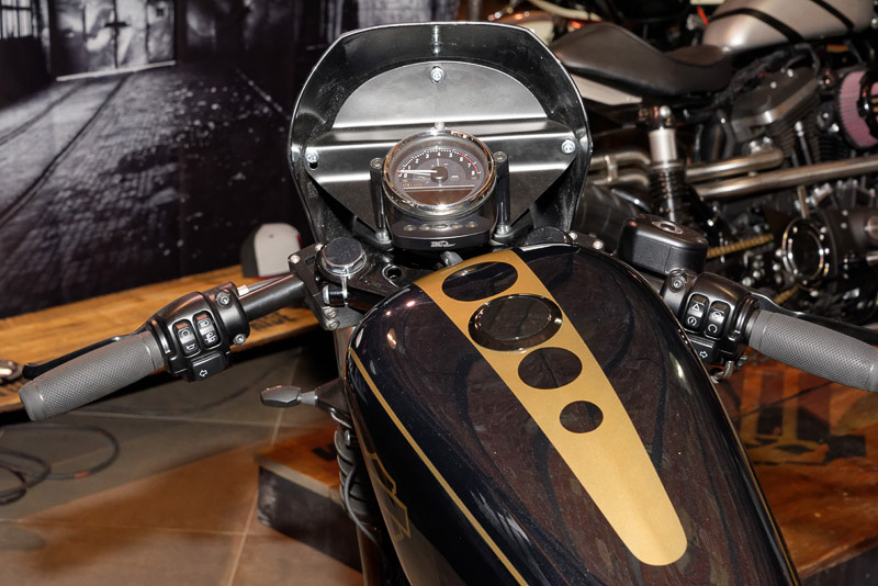 Instagramの投稿から着想を得て、50年代のカフェレーサースタイルに仕上げたという作品