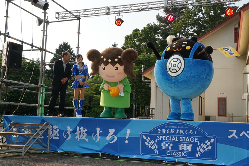 クラス別の表彰式の様子