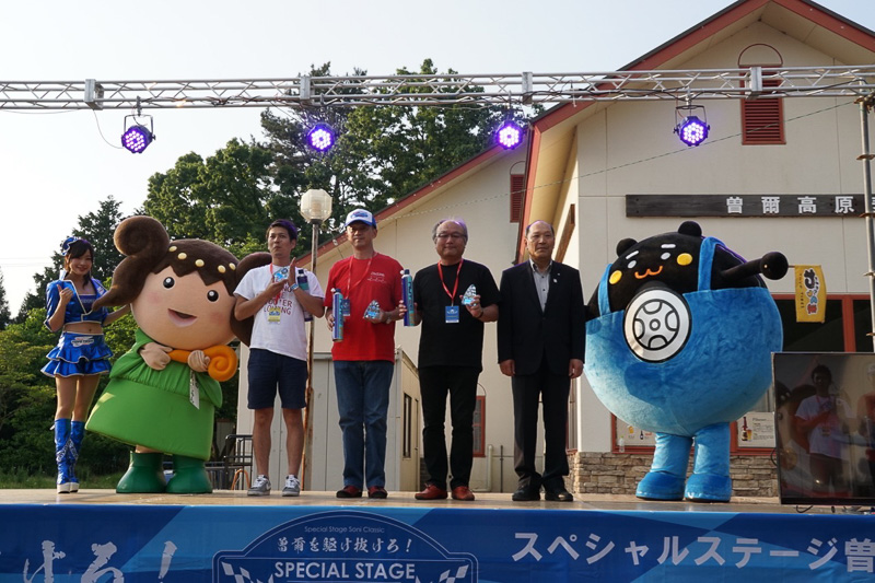 クラス別の表彰式の様子