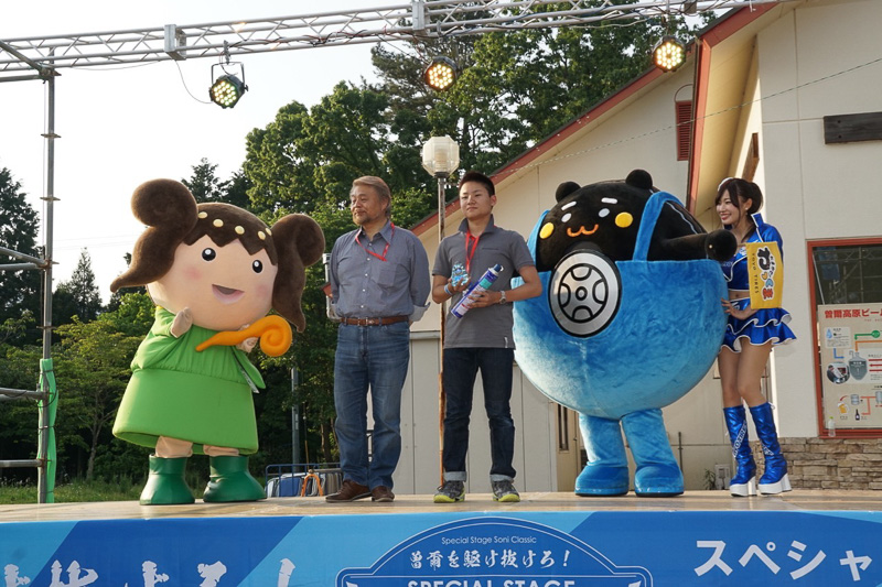 クラス別の表彰式の様子