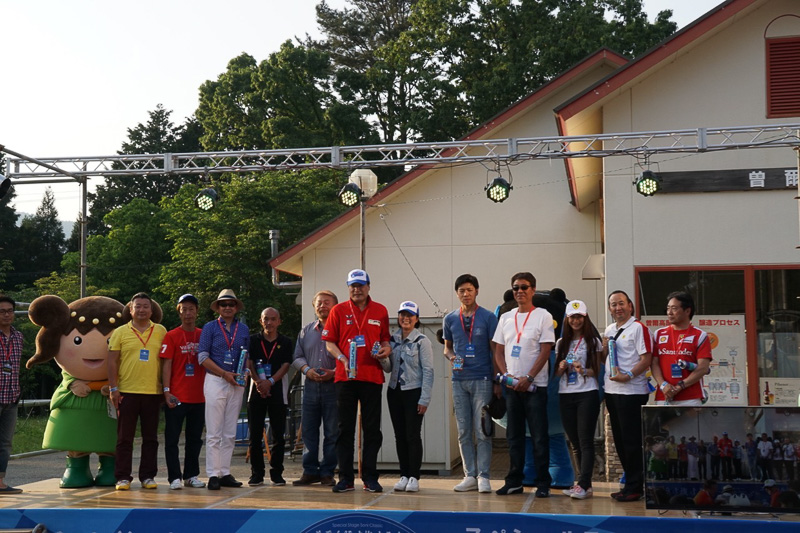 クラス別の表彰式の様子