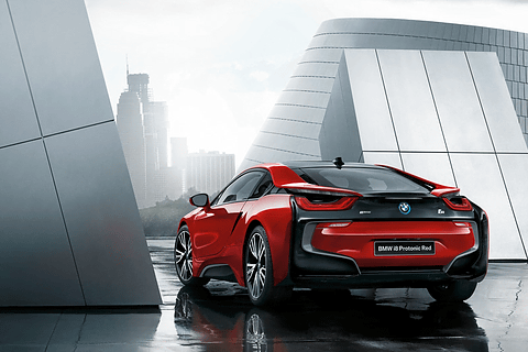 BMW、創立100周年を記念した特別限定車第7弾「i8 セレブレーション