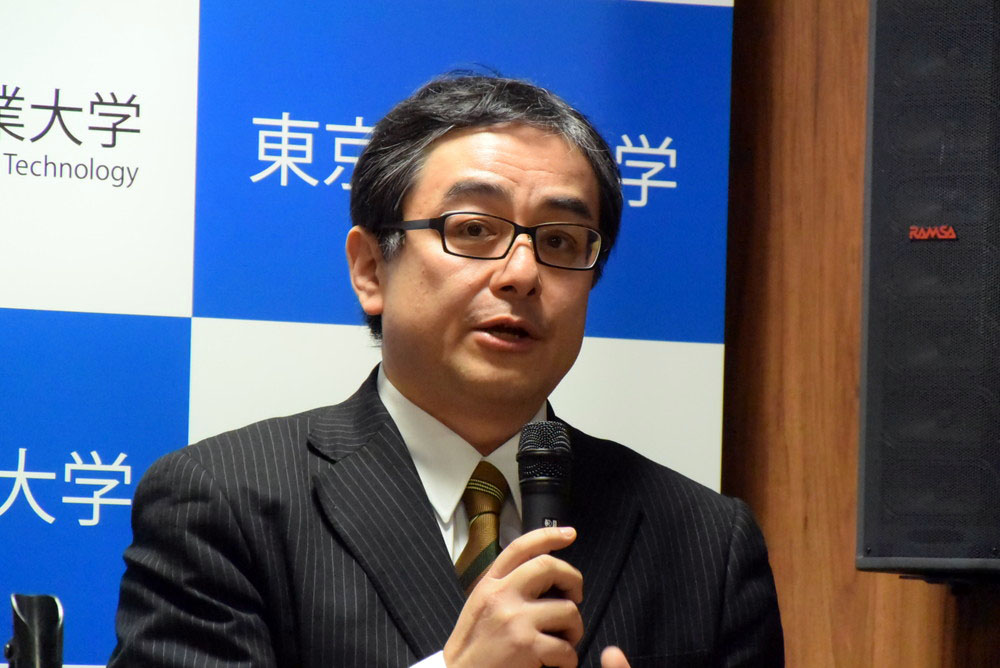 東工大 情報理工学院 教授の秋山泰氏は、TSUBAMEの利用例として、大規模メタゲノム解析による疾病マーカー探索と、タンパク質間相互作用予測による創薬標的探索を紹介