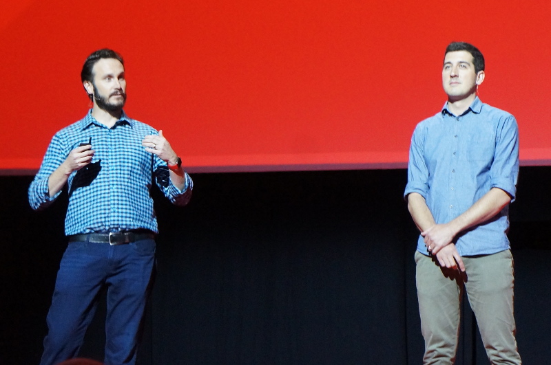 Red HatのChris Morgan氏（Technical Director, OpenShift Ecosystem）とAWSのMatt Yanchyshyn氏（Director and Lead Architect）