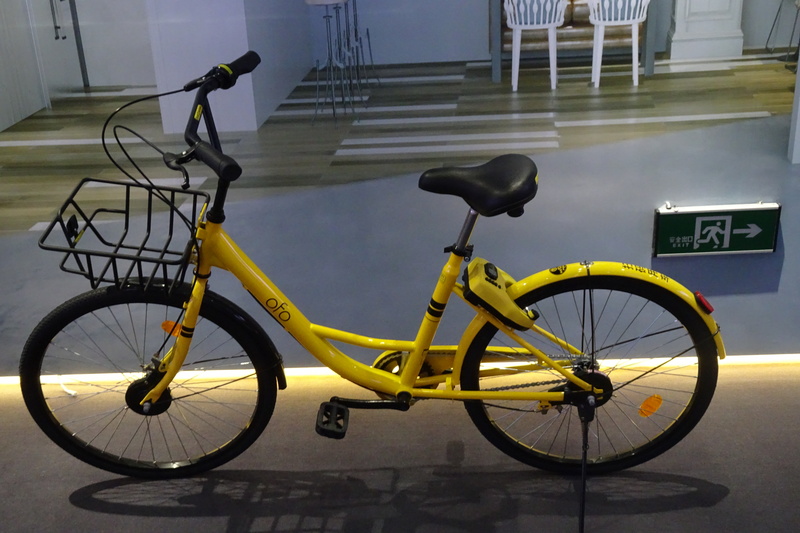 Ofoのシェア自転車にファーウェイのNB-IoTチップを搭載（展示ホールにて）