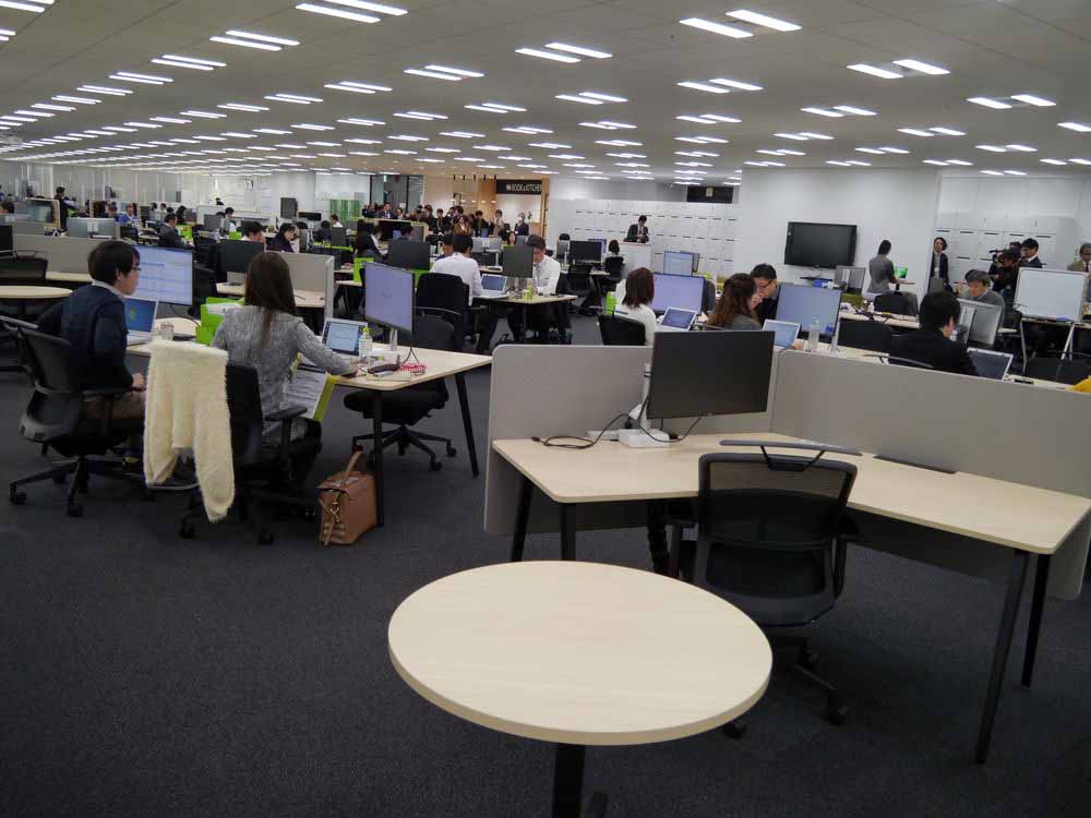 樋口社長の席から社内を見渡すとこんな感じだ