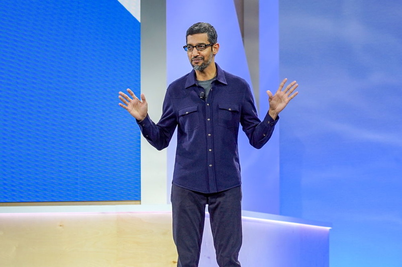 基調講演の途中にはGoogle CEOのサンダー・ピチャイも登壇した