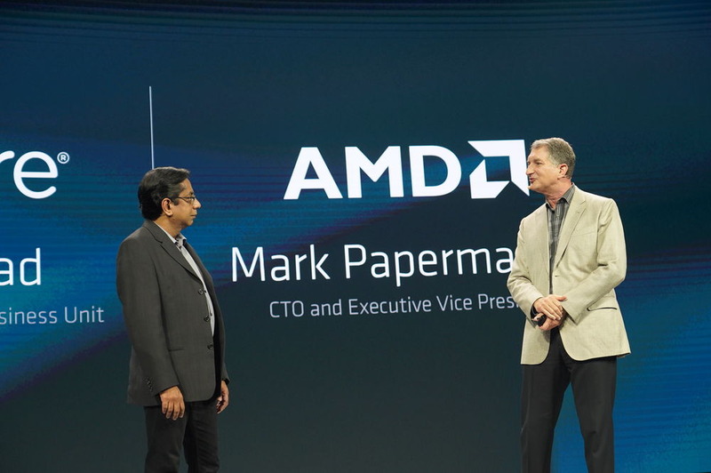 VMware 上席副社長兼クラウドプラットフォームビジネス事業部 事業本部長 クリシュ・パラサド氏（左）。右はAMDの上級副社長兼CTOであるマーク・ペーパーマスター氏
