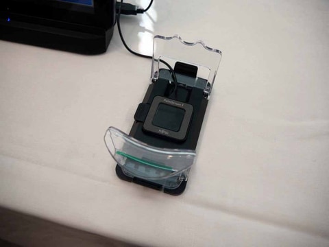 手のひら静脈認証の利用シーンを拡大――、富士通が認証統合管理製品