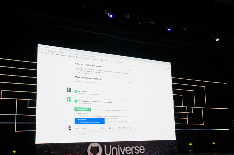 「Request CVE」を選択して、CVEに登録する機能も