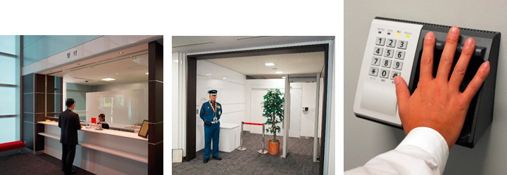 写真5：有人受付（左）、手荷物検査（中）、手のひら静脈認証（右）（出典：富士通）