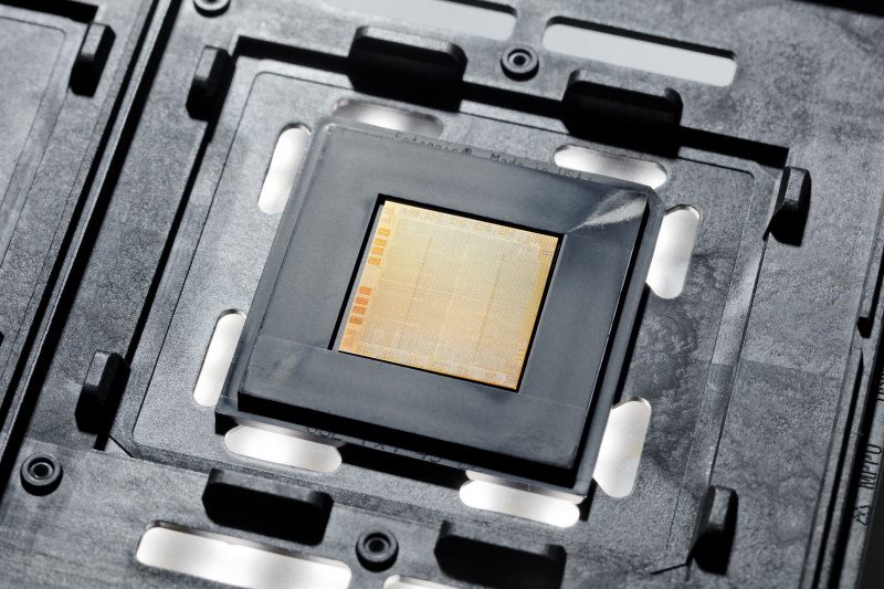 <a href="/docs/news/1271429.html">IBM、7nmプロセスの次世代プロセッサー「POWER10」を公開</a>（2020年8月19日付記事）より