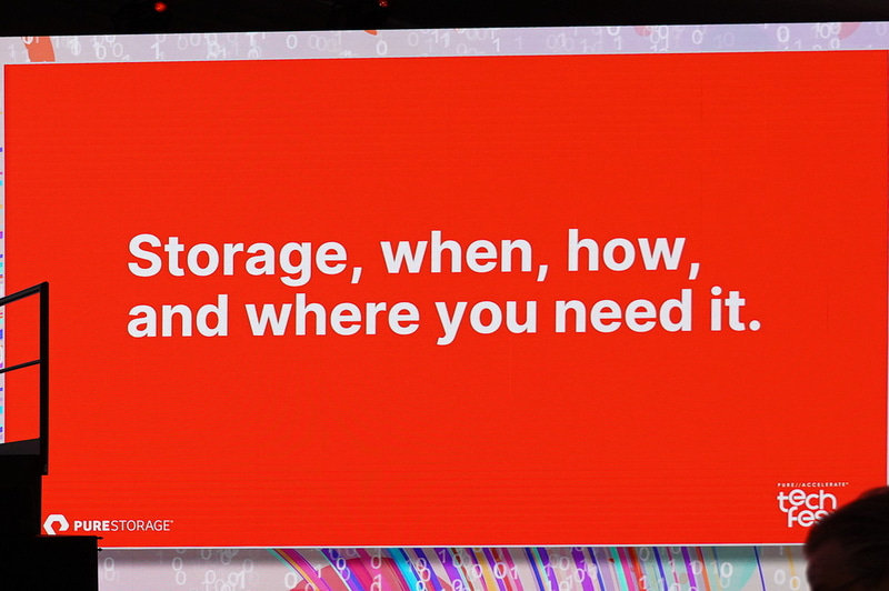 いつでも簡単に使え、顧客が望むときに必要とするストレージを提供する