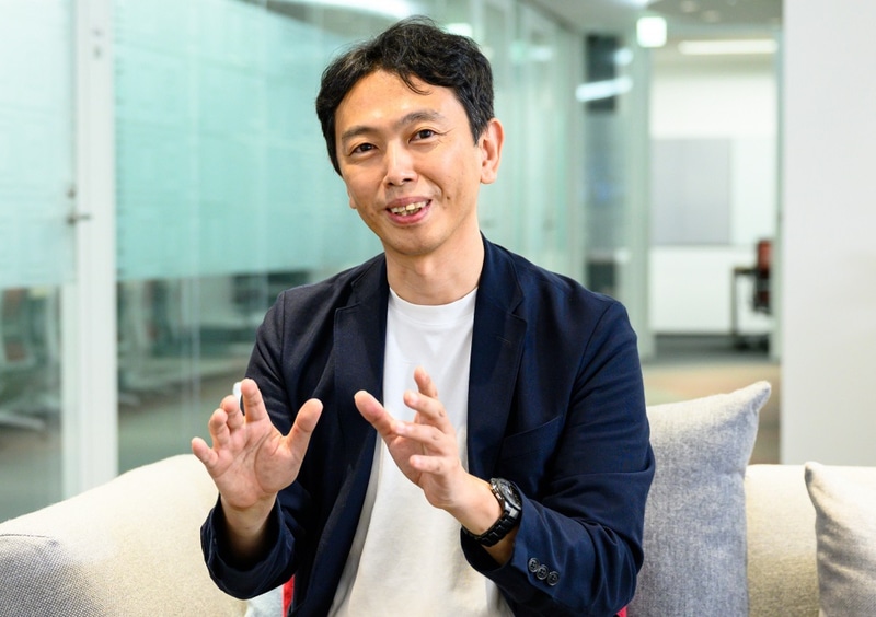 レッドハット株式会社<BR>APAC Office of Technology<BR>Senior Technical Sales Black Belt<BR>花田祐樹氏