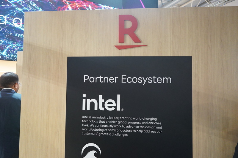 楽天シンフォニーのブース、Symware 2.0などが展示されていた