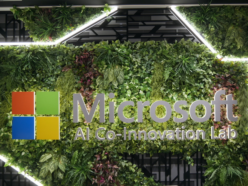 デモエリアにはMicrosoft AI Co-Innovation Labのロゴがある