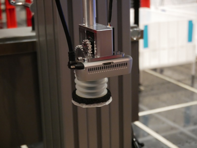 吸着ハンドの様子