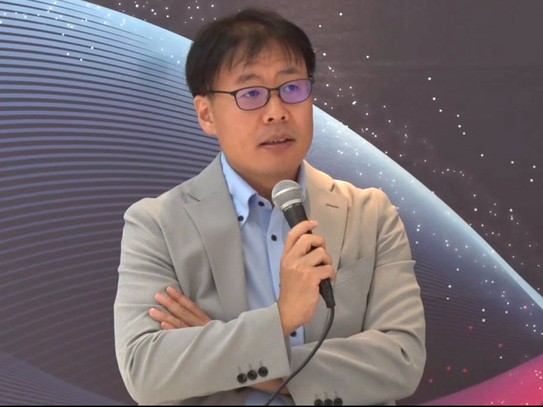 大阪大学 量子情報・量子生命研究センターの藤井啓祐副センター長