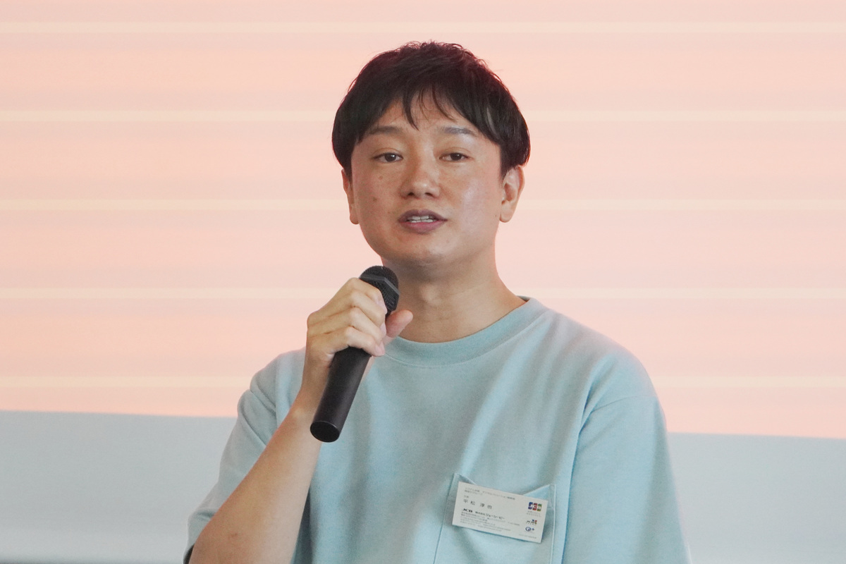 平松淳也氏