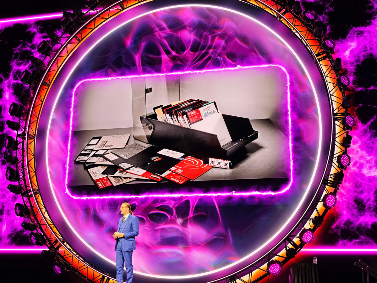 ヒッポネン氏がマルウェアを保存しておいたフロッピーディスク