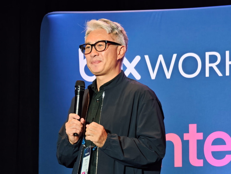 BoxWorks 2025 Japan Nightであいさつする株式会社Box Japan 社長執行役員 佐藤範之氏