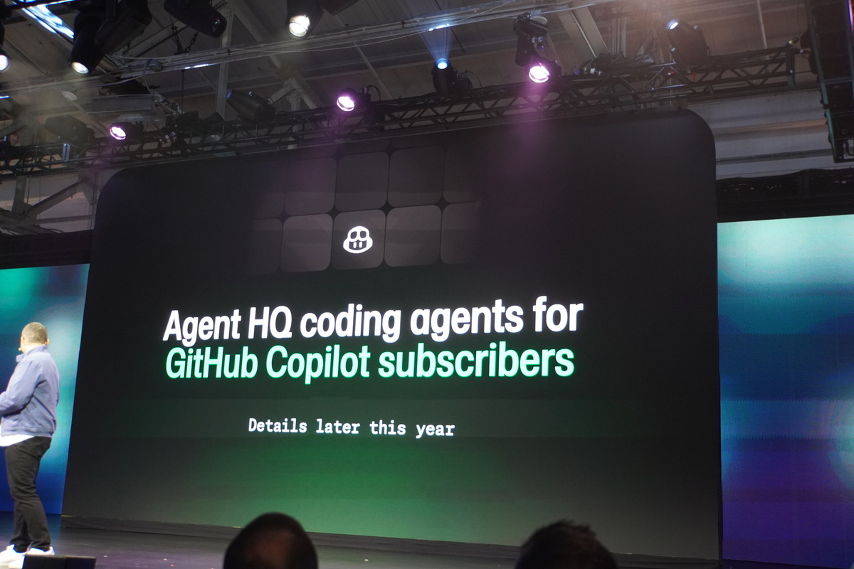 コーディングエージェントの詳細は近日中に発表