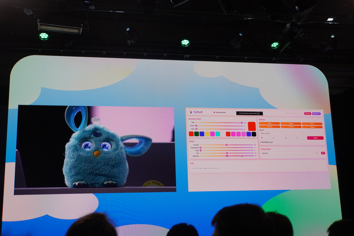 PyFluffからファービーを操作するデモ