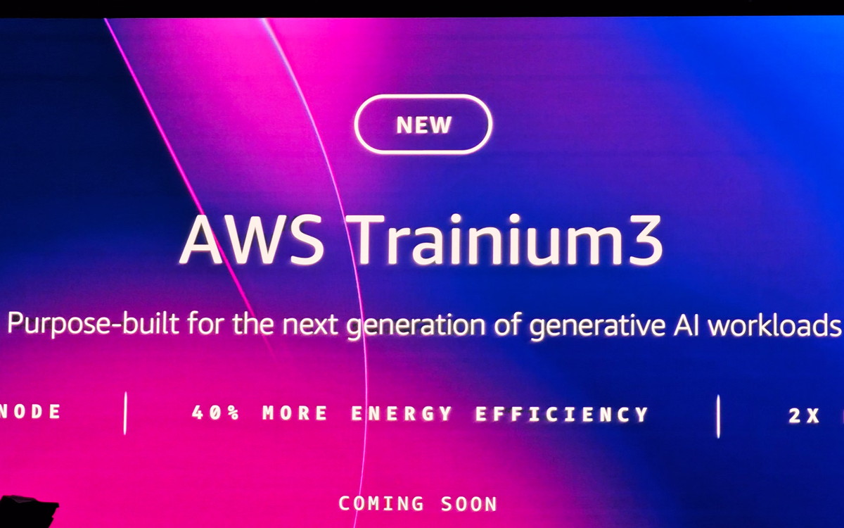 AWSは昨年Trainium3の概要を発表した（re:Invent 2024で撮影）