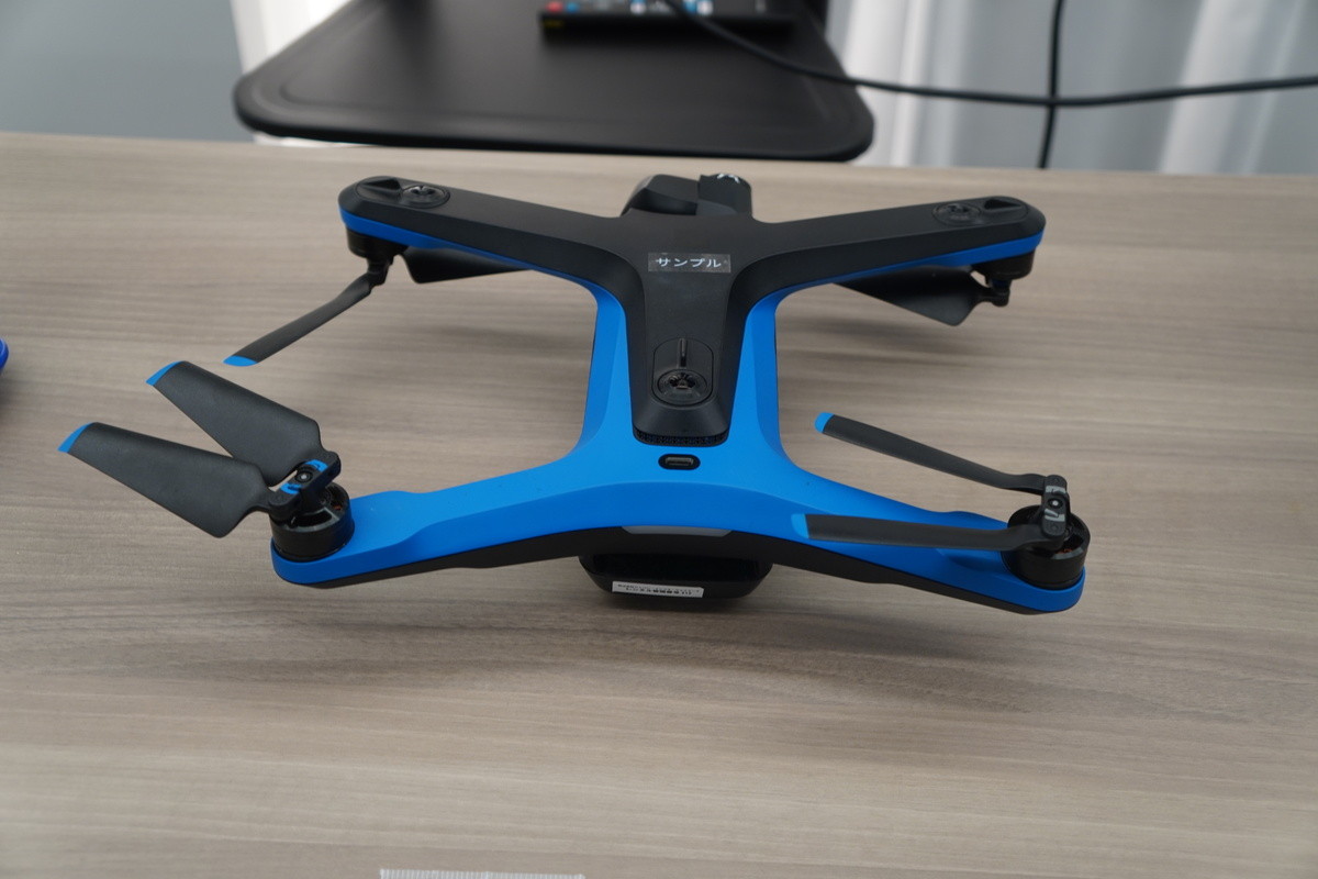 事業説明会で展示されたドローン