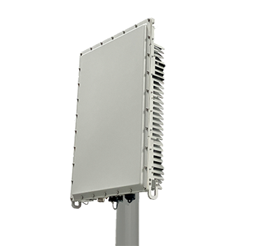 新たな5G基地局装置・無線機（Massive MIMO装置）前面