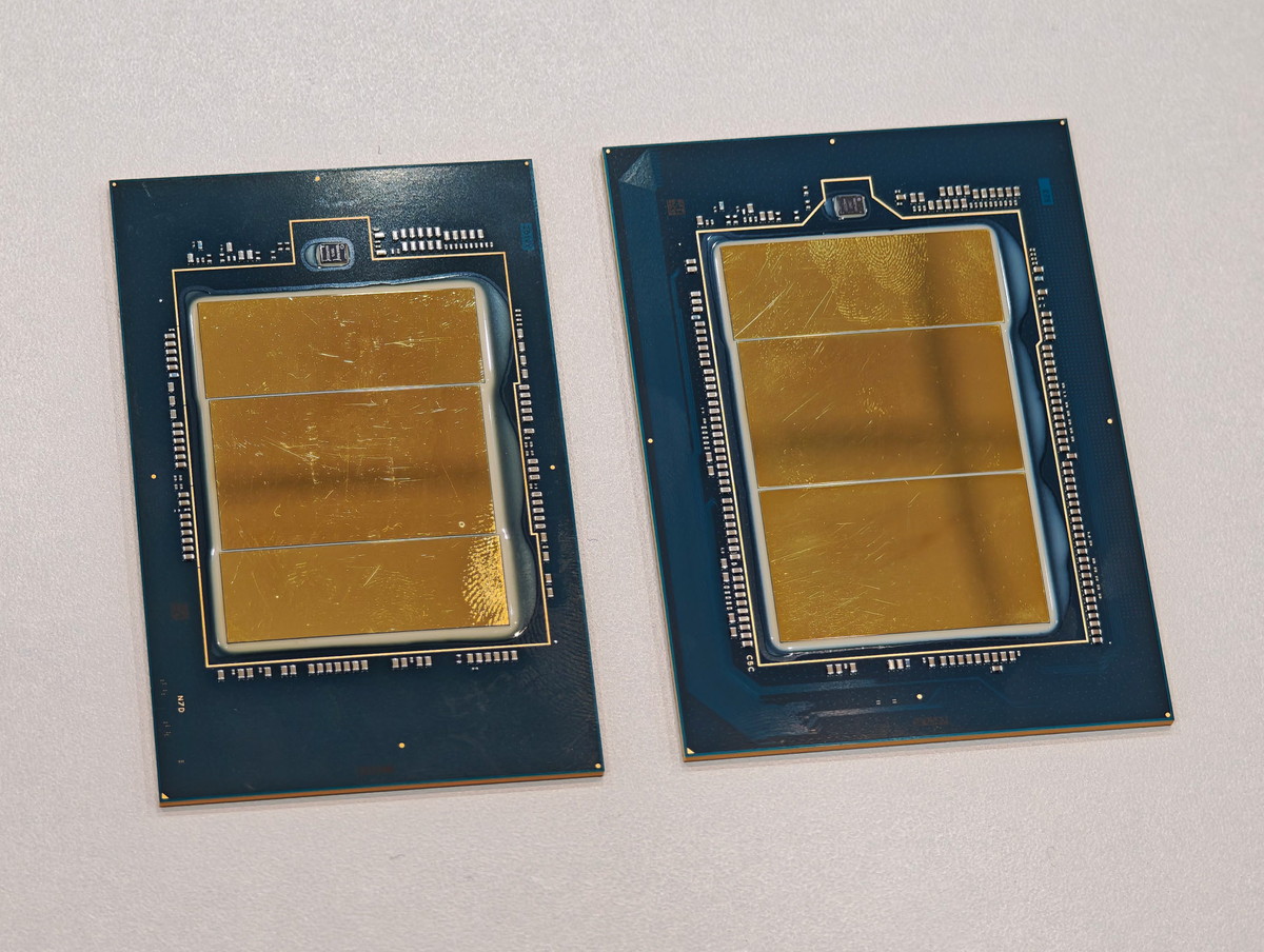 Xeon 6 SOC（Granite Rapid-D）、左が42コア版、右が72コア版