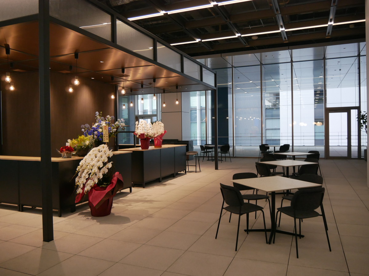 カフェコーナーは2026年6月にオープン予定。軽食なども用意。誰でも自由に使える