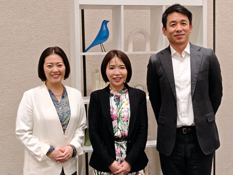 左からグーグル・クラウド・ジャパン合同会社 上級執行役員 パートナー事業 兼 法人営業統括 上野由美氏、グーグル・クラウド・ジャパン合同会社 日本代表 三上智子氏、グーグル・クラウド・ジャパン合同会社 執行役員 カスタマーエンジニアリング 統括技術本部長 渕野大輔氏